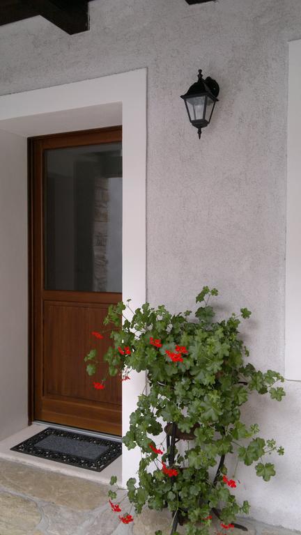 Affittacamere Nonna Leni Frisanco Exterior foto